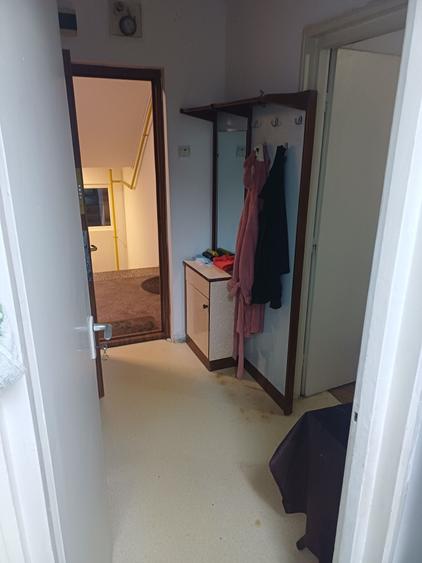 Apartament cu 2 camere decomandat în Drumul Taberei