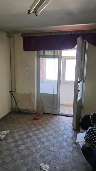 Apartament cu 2 camere semidecomandat în Ultracentral
