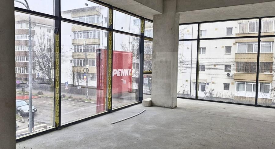 Spațiu comercial, de 150 mp, în Titu