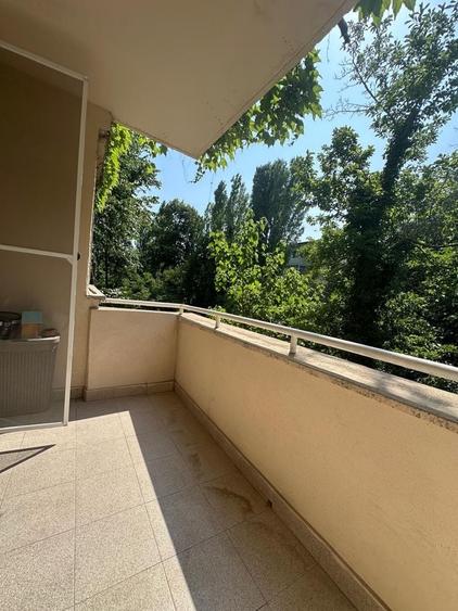 Apartament cu 2 camere semidecomandat în Calea București
