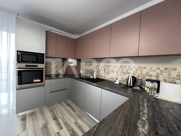 Apartament cu 4 camere decomandat, mobilat în Turnișor