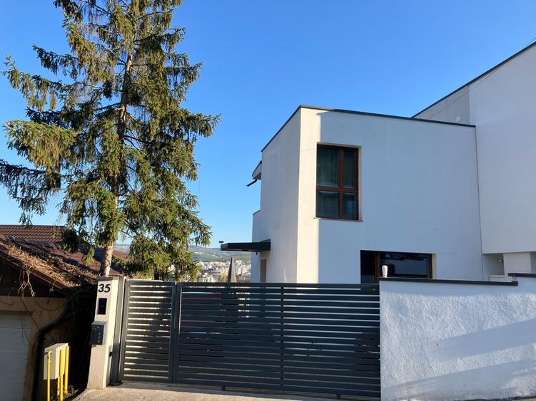 Duplex cu 3 camere cu Canalizare în Grigorescu