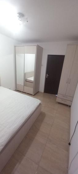 Apartament cu 2 camere semidecomandat în Calea București