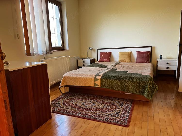 Casă cu 3 camere cu Teren 398 Mp în Lipoveni