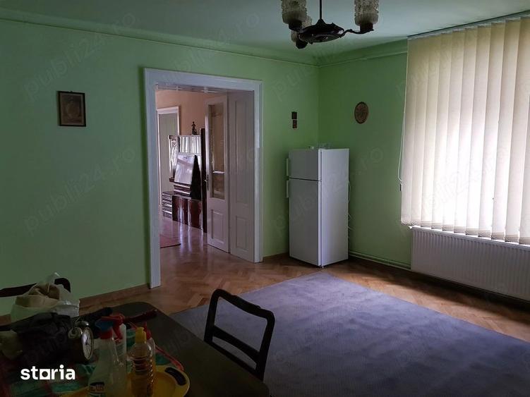 Apartament cu 2 camere, mobilat în Central