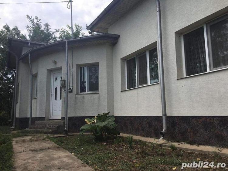 Casă cu 3 camere cu Teren 2300 Mp în Grădiștea