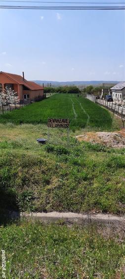 Teren de 2200 mp, în Brădești