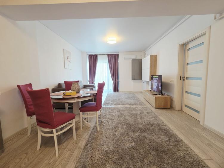 Apartament cu 2 camere decomandat în Faleză