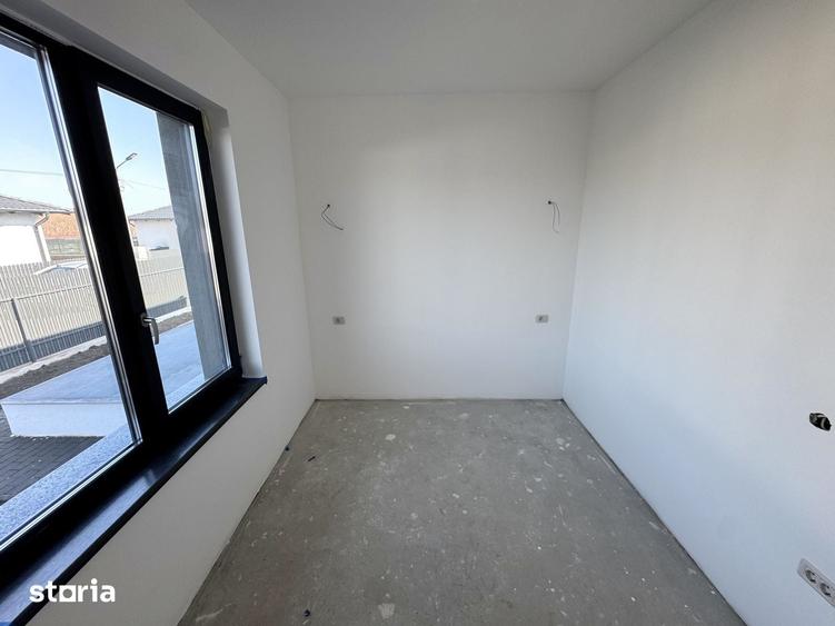 Casă cu 4 camere cu Teren 500 Mp în Ciurea