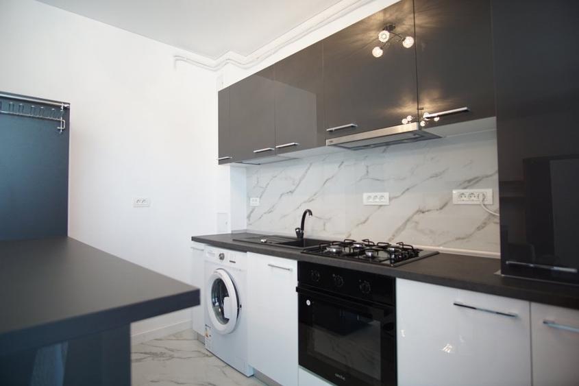 Apartament cu 3 camere decomandat, mobilat în Mihai Bravu