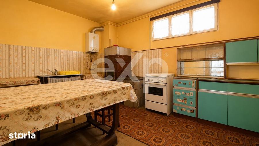 Casă cu 5 camere cu Teren 660 Mp în Clăbucet