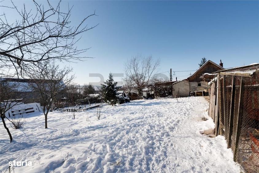 Casă cu 2 camere cu Teren 1600 Mp în Cetariu