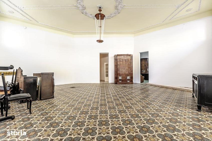 Spațiu comercial, de 465 mp, în Central