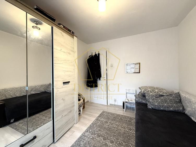 Apartament cu 3 camere decomandat, mobilat în Soarelui