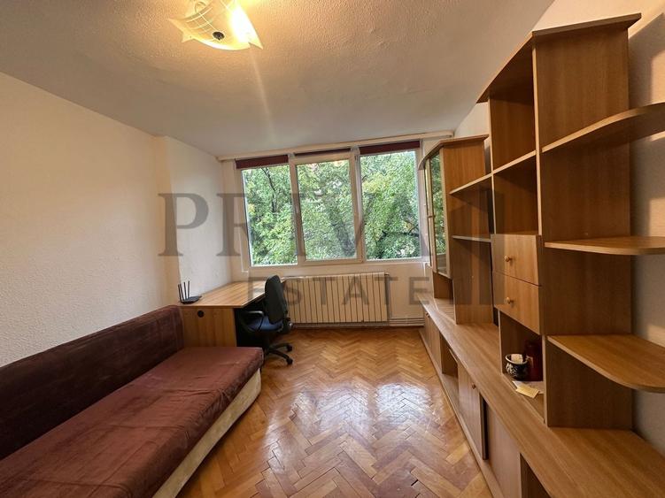 Apartament cu 4 camere decomandat, mobilat în Șagului