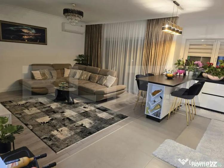 Apartament cu 3 camere decomandat în Dumbrăvița