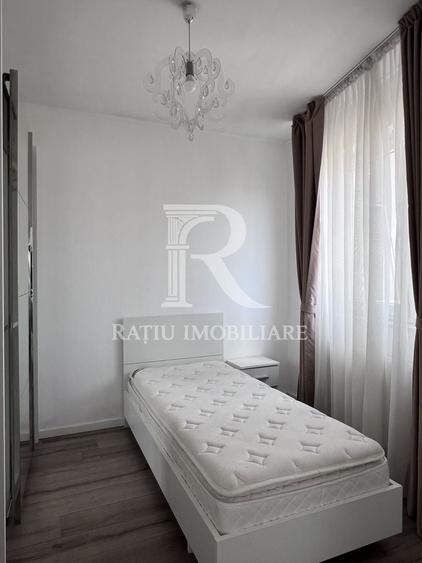 Apartament cu 3 camere decomandat, mobilat în Calea Aradului