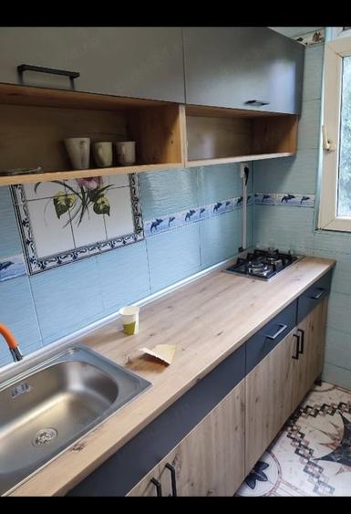 Apartament semidecomandat în Giurgiului