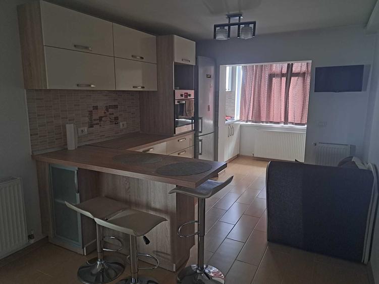 Apartament cu 2 camere decomandat în Central