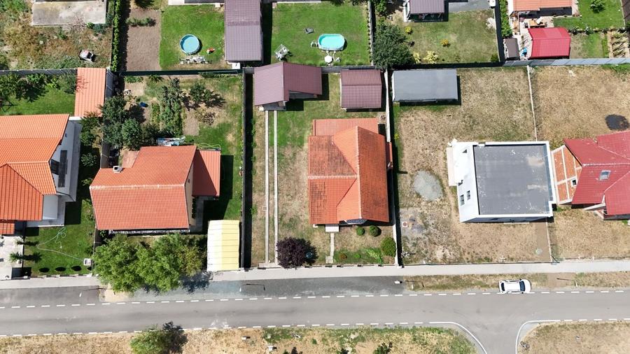 Casă individuală cu 7 camere cu Canalizare în Orțișoara