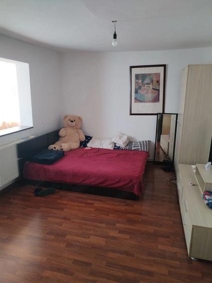 Apartament cu 3 camere decomandat în Cetății