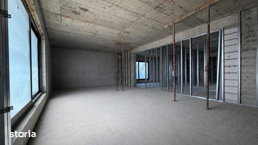 Apartament cu 7 camere în Central