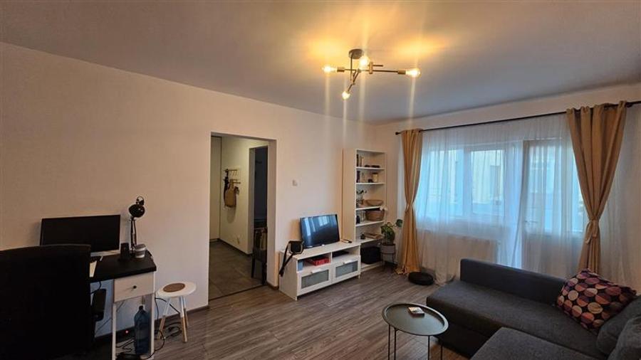 Apartament cu 2 camere semidecomandat, mobilat în Tineretului