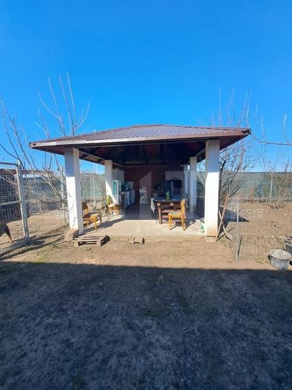 Casă individuală cu 4 camere cu Teren 560 Mp în Stupini