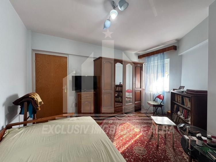 Apartament cu 3 camere decomandat, mobilat în Central
