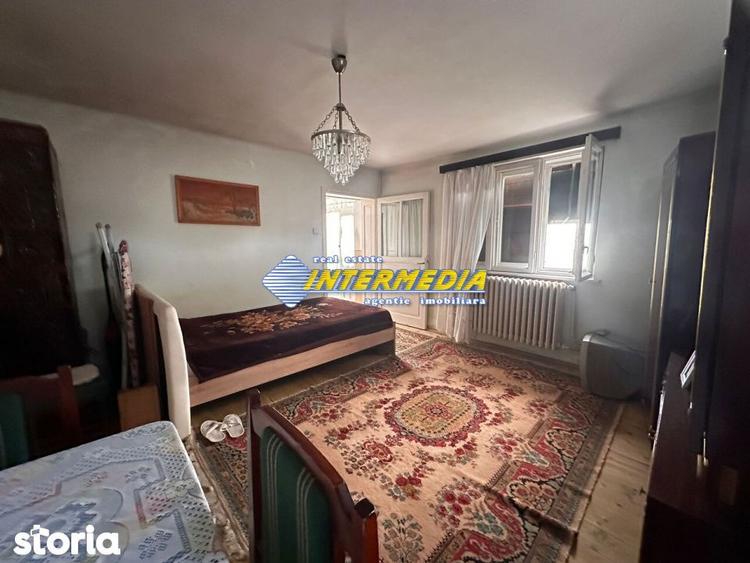 Casă cu 2 camere cu Teren 919 Mp în Cetate