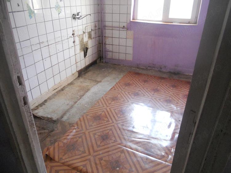 Apartament cu 2 camere decomandat în Precista