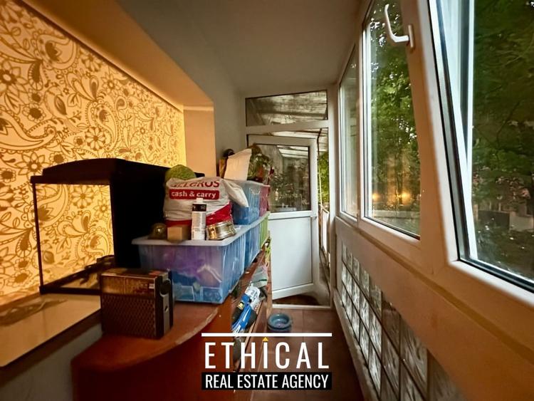 Apartament cu 3 camere decomandat în Drumul Taberei