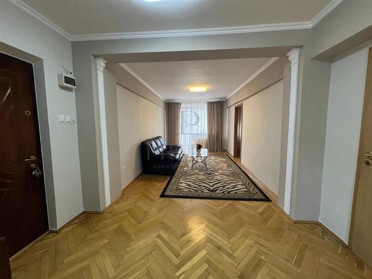 Apartament cu 3 camere semidecomandat, mobilat în Aradului — fotografia 3