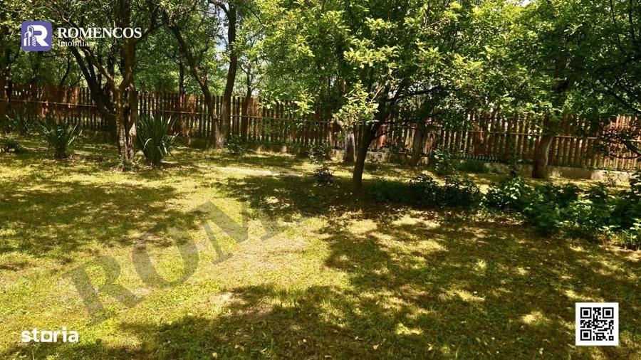 Casă cu 4 camere cu Teren 4100 Mp în Central