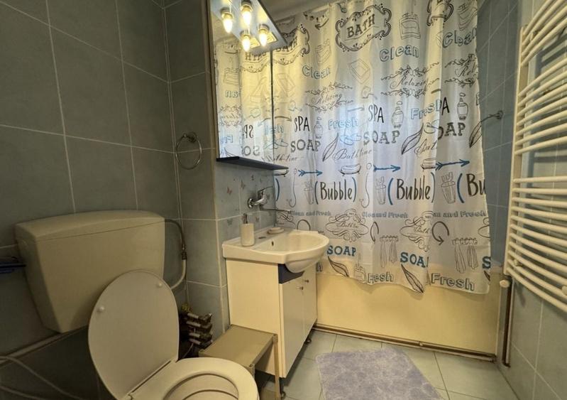 Apartament cu 3 camere decomandat în Găvana