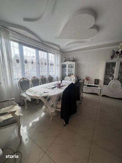 Casă cu 6 camere cu Teren 295 Mp în Rădăuți