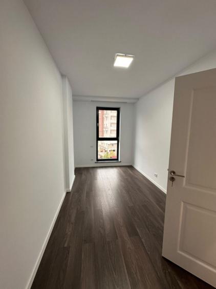 Apartament cu 3 camere decomandat, mobilat în Ultracentral