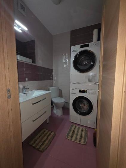 Apartament cu 3 camere decomandat în Politehnica