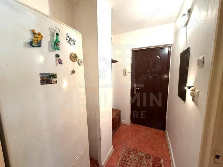 Garsonieră semidecomandată în Rovine
