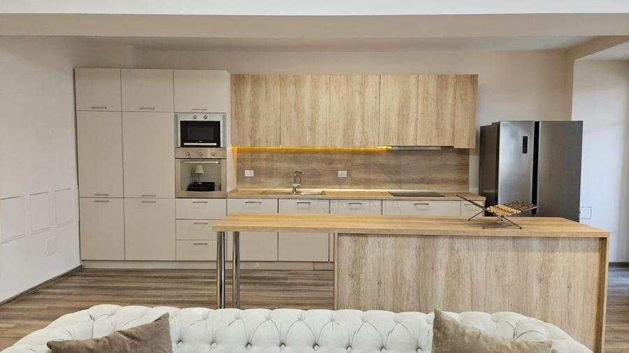 Apartament cu 4 camere decomandat, mobilat în Herăstrău