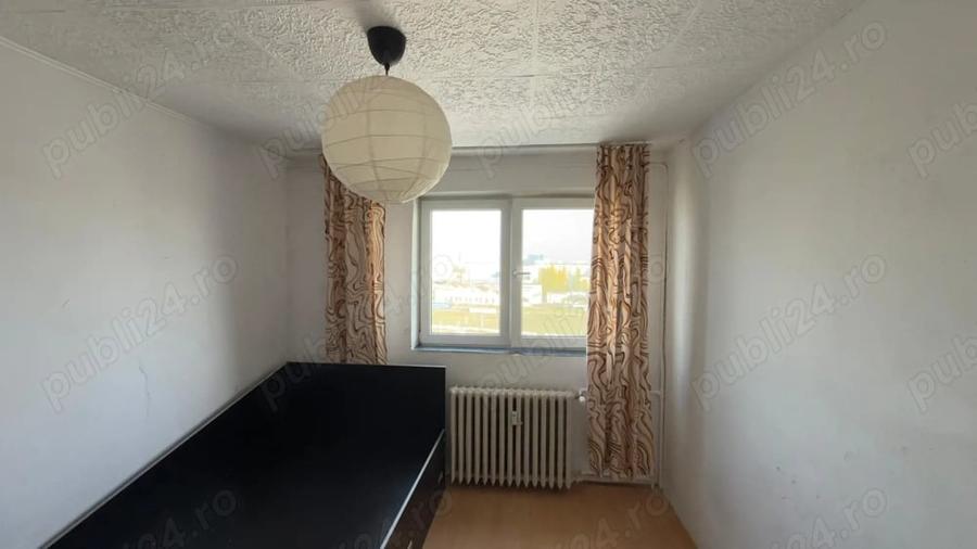 Apartament cu 3 camere semidecomandat în Giulești