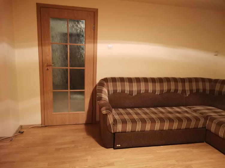 Apartament cu 2 camere semidecomandat, mobilat în Central