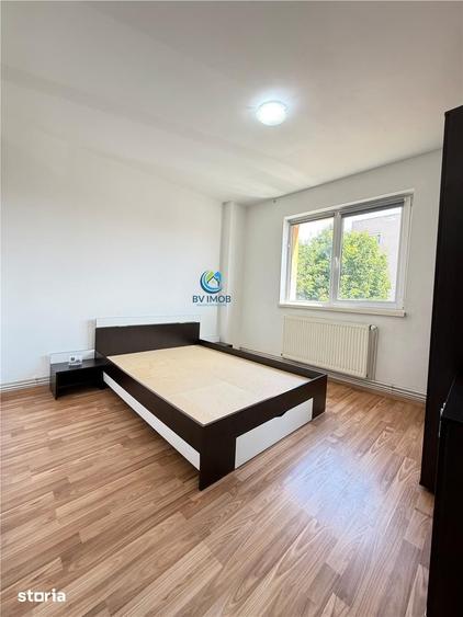 Vanzare apartament 2 camere decomandat, Grivitei, etajul 2, insorit - 2