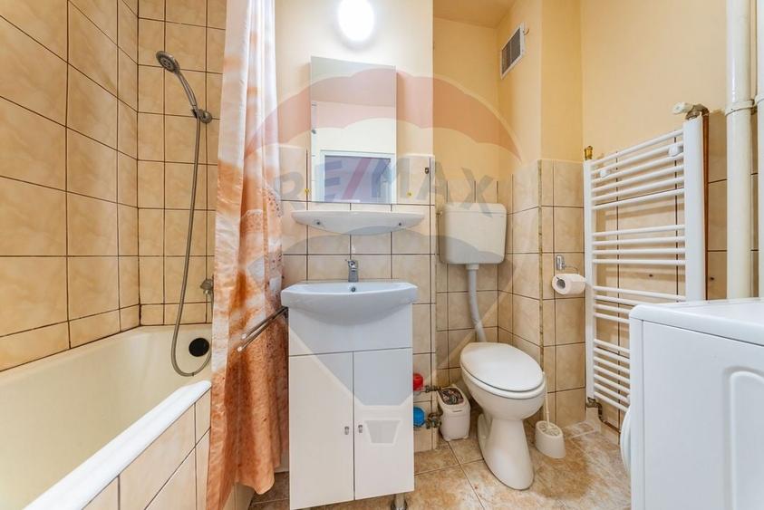 De închiriat apartament modern 2 camere central , centrală gaz . - 13