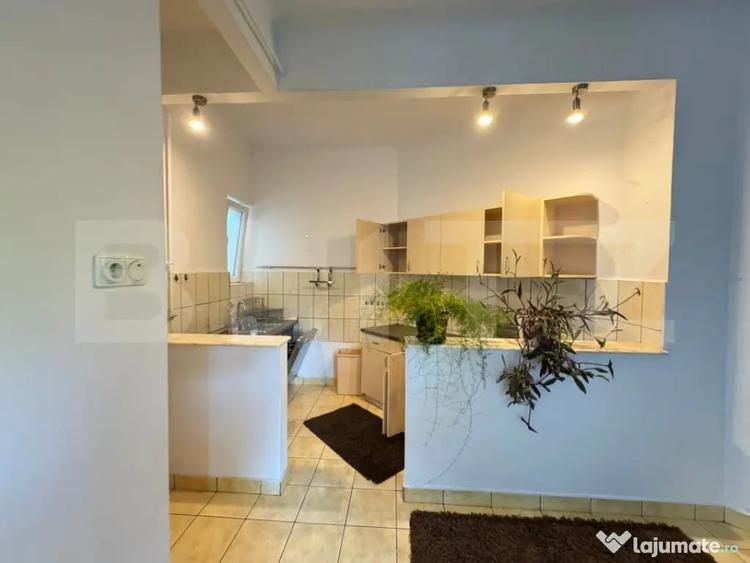Apartament cu 2 camere decomandat, mobilat în Titulescu