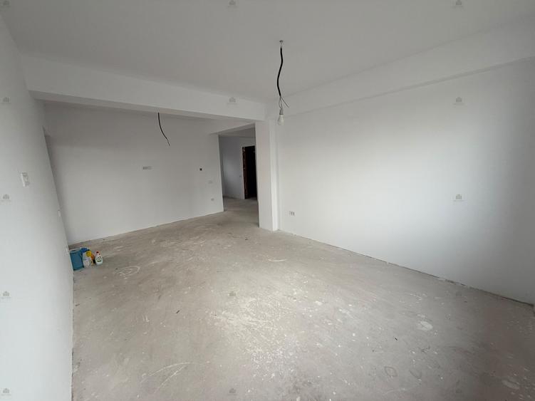 Casă individuală cu 5 camere cu Garaj în Popești-Leordeni