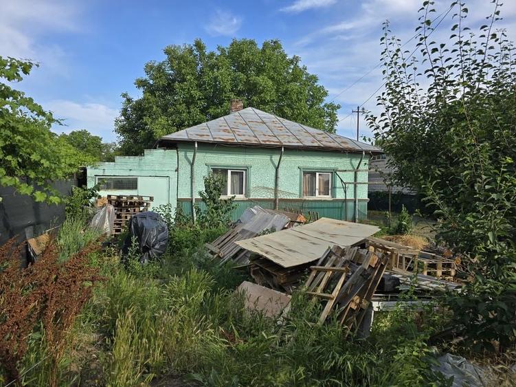 Casă cu 3 camere în Central