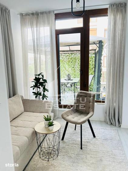 Apartament cu 3 camere semidecomandat, mobilat în Aradului
