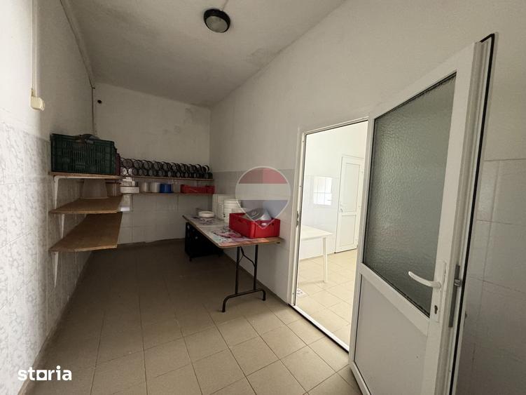 Casă cu 5 camere cu Teren 738 Mp în Alma