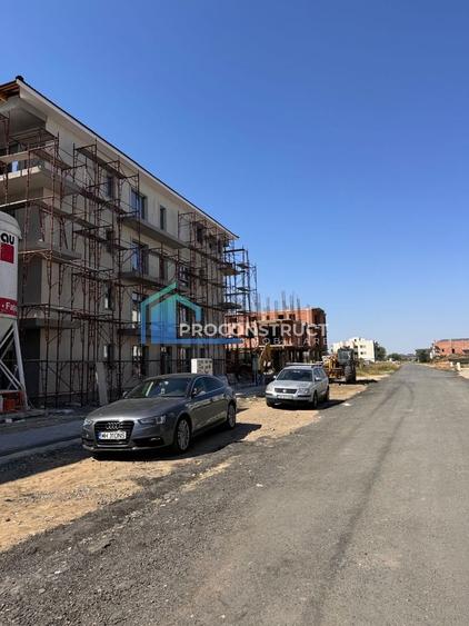 Apartament cu 2 camere decomandat în Giroc